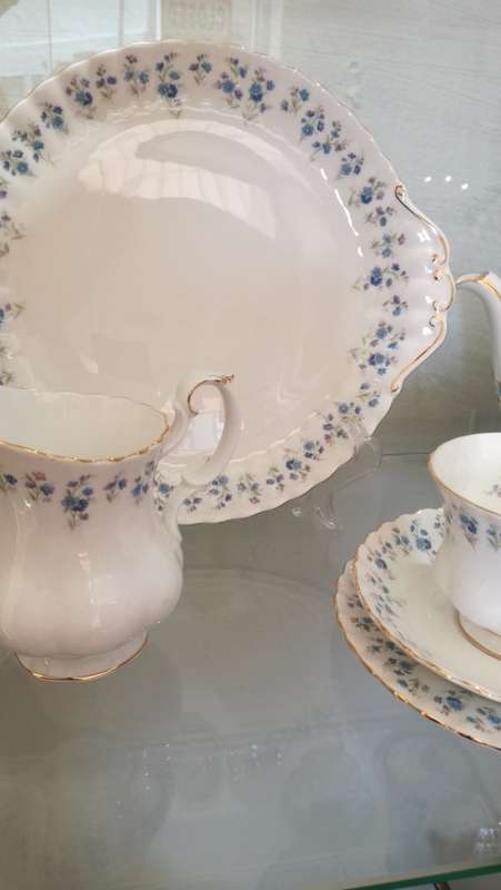 Royal Albert 41 piece " Memory Lane " tea set
